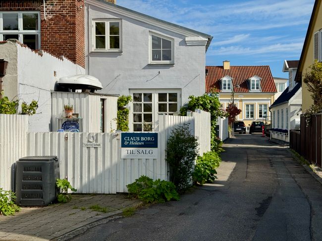 Nordlyvej 1, 2930 Klampenborg